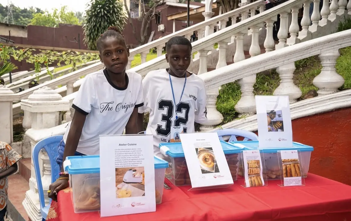 La kermesse éducative de février 2026 : les enfants présentent leurs créations.
